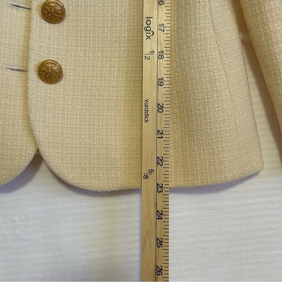 Vintage Wool Blazer Made in USA Blazer Business Suit Cream Petite Sz 2 Like New - Picture 11 of 12